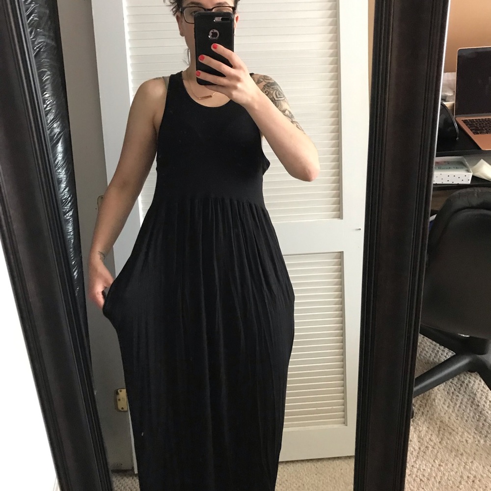Black maxi dress with pockets